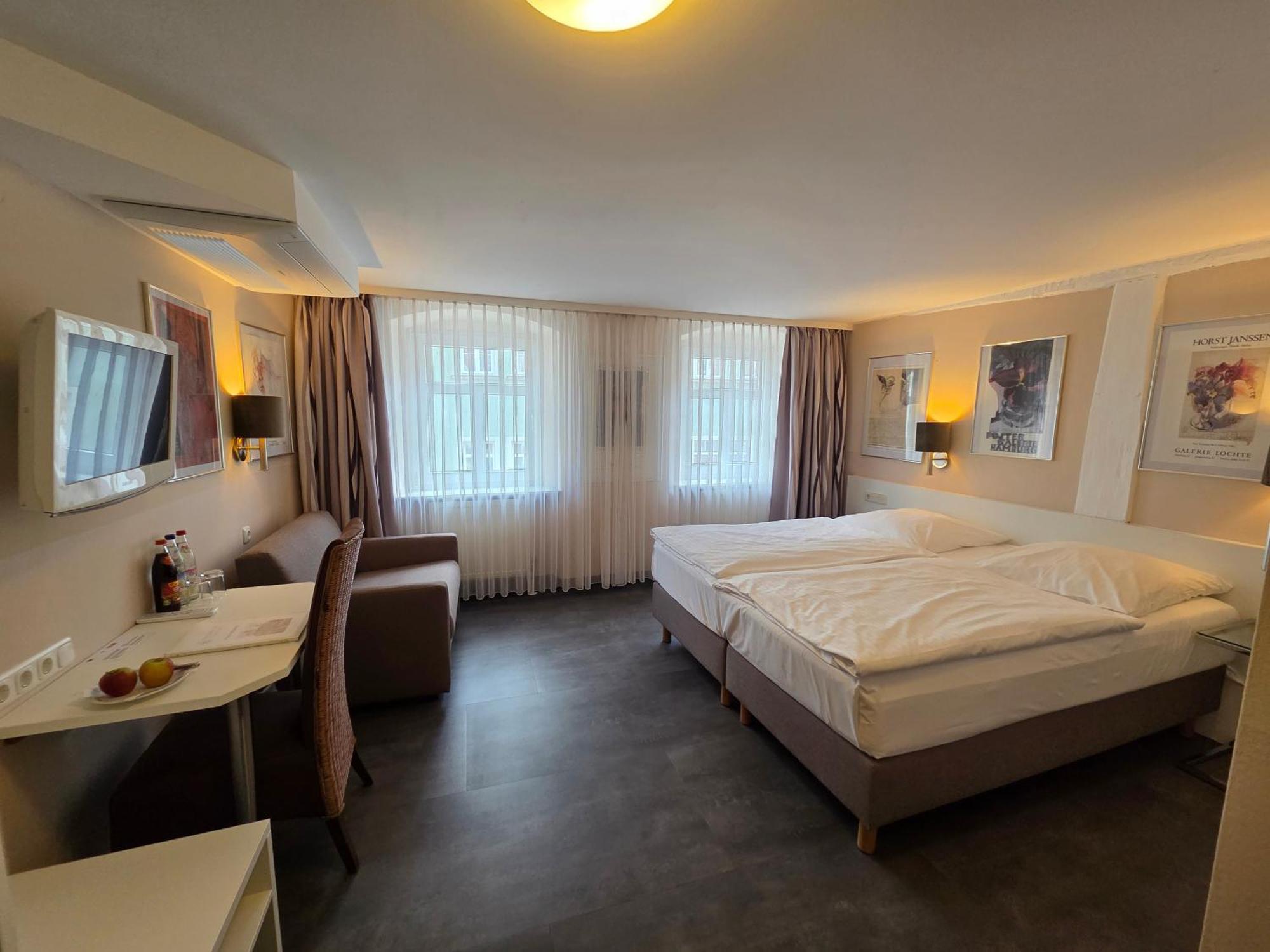 Hotel Garni "Am Ellinger Tor" Weissenburg in Bayern Ngoại thất bức ảnh